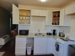 084A Cozy Retreat with Kitchen nr South Rim Sleeps 4